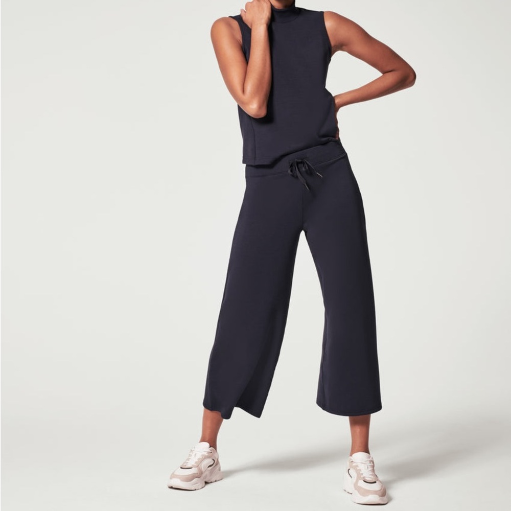 Spanx AirEssentials Cropped Wide Leg Pant Sz L